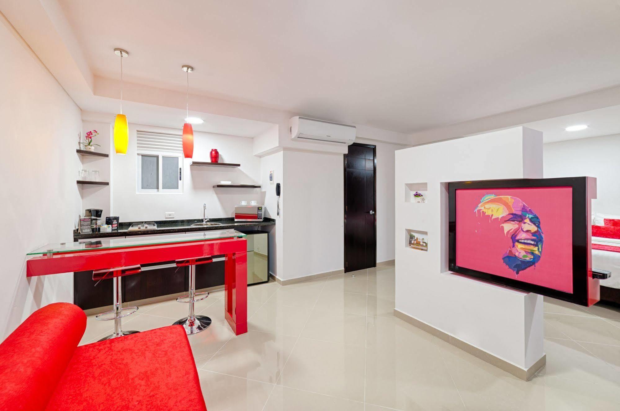 Hotel Piaro In Suites Cali Exterior foto